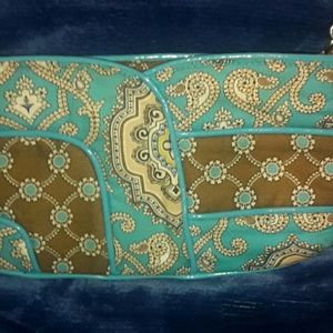 Swinging vera bradly wristlet